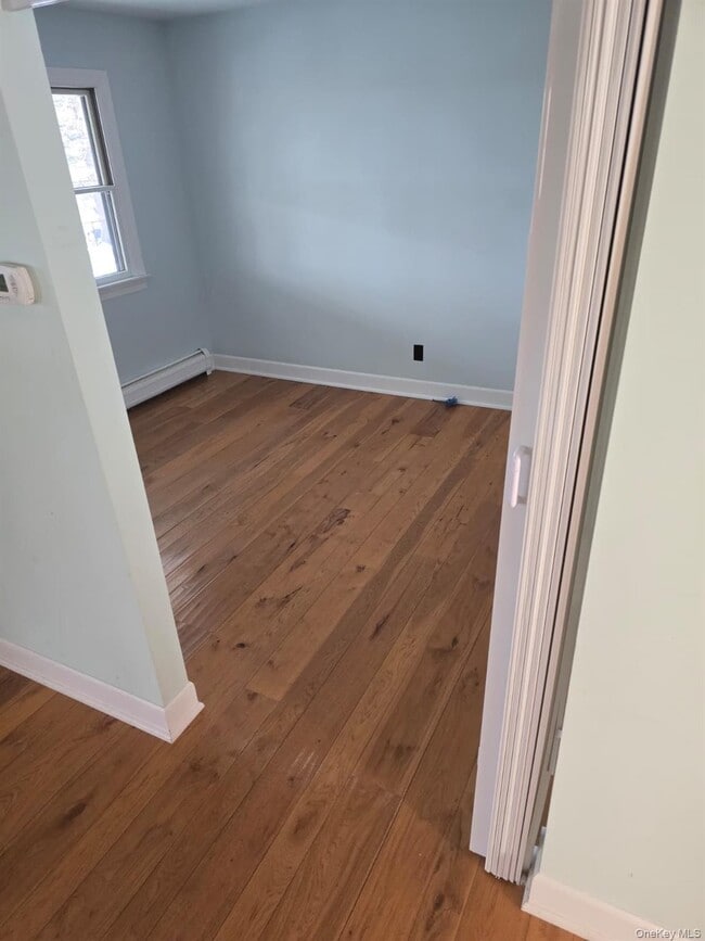 Building Photo - 276 Quaker Rd