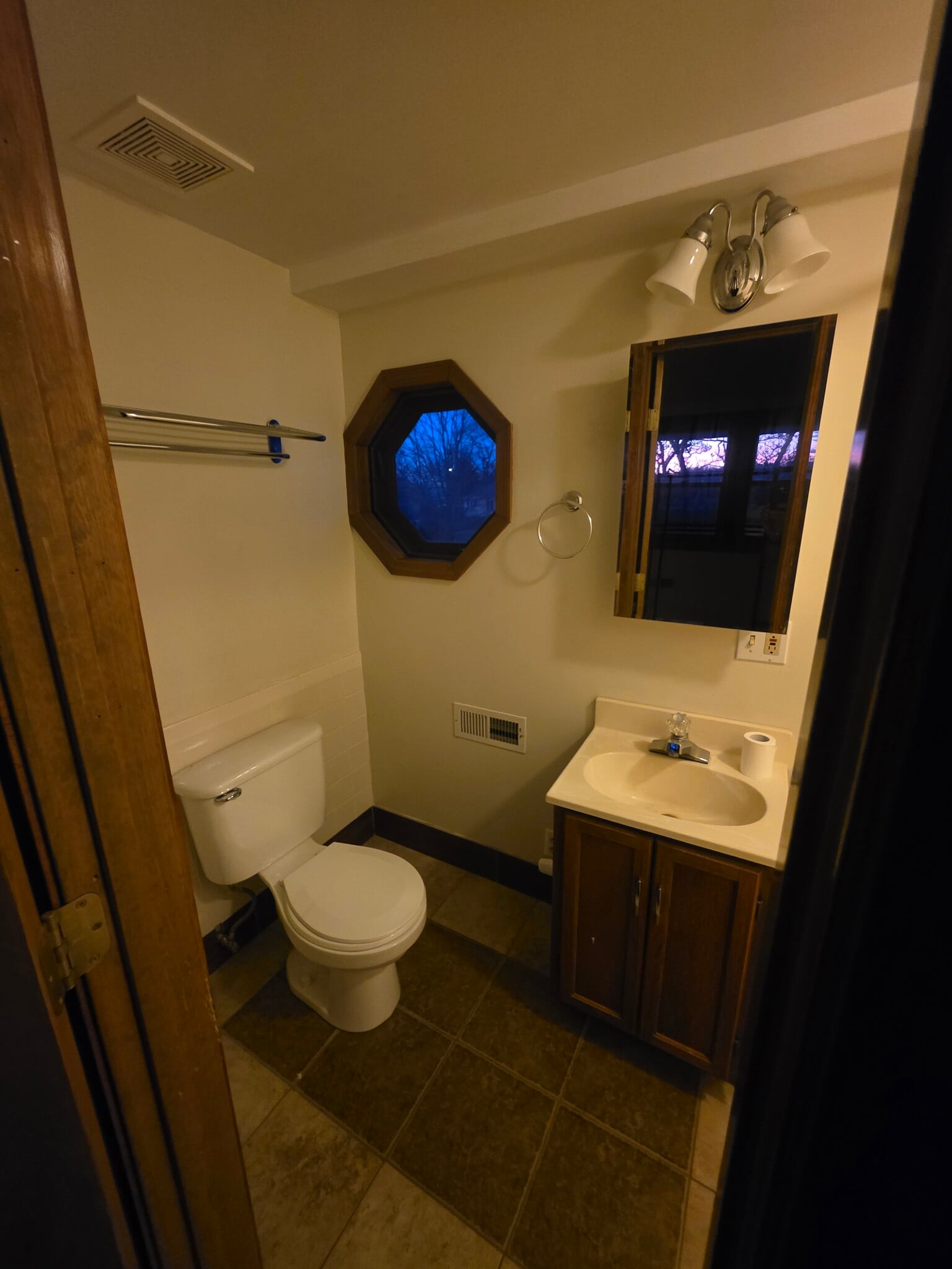 Building Photo - 300 1st St