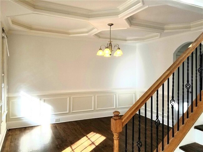 Building Photo - 3306 Chastain Ridge Dr