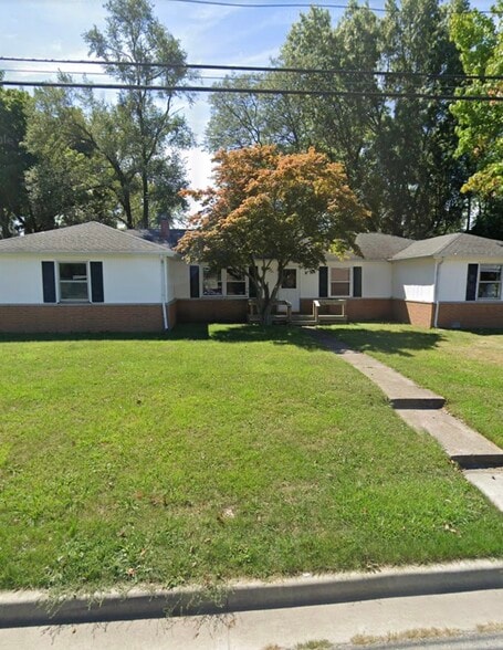 Building Photo - 201 W Navajo St