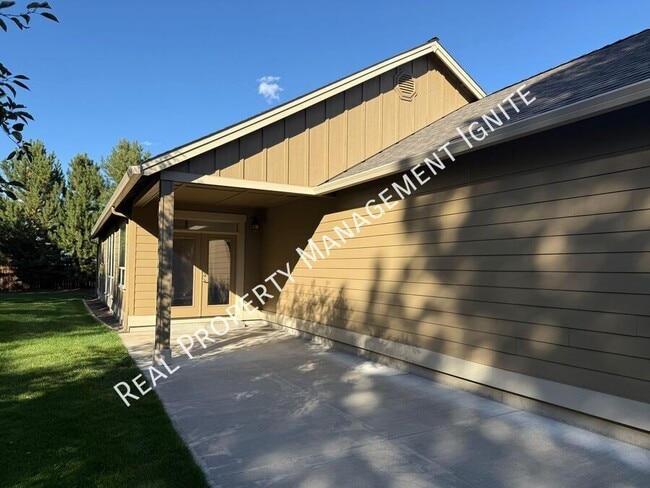 Building Photo - 61551 SE Baptist Way