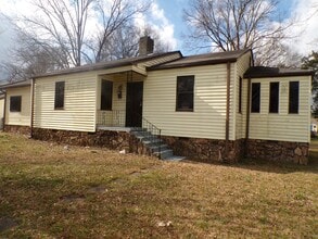 Building Photo - 200 23rd St SW