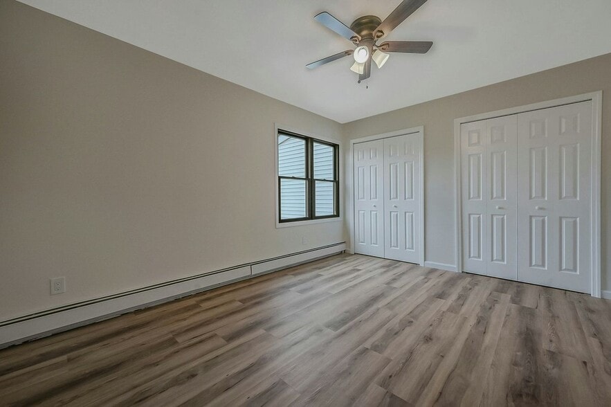 Building Photo - 21 Crater Lake Dr