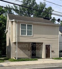 Building Photo - 125 E Main St