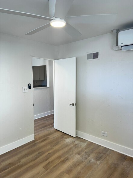 Building Photo - 2035 E 18th Ave