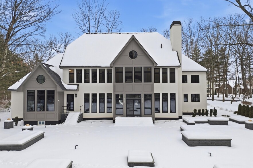 Building Photo - 15 Joshua Rd