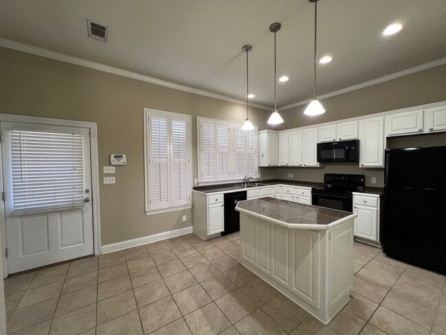 Building Photo - 1319 Bromley Park Dr