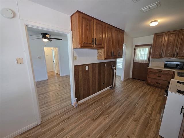 Building Photo - 308 Inez St