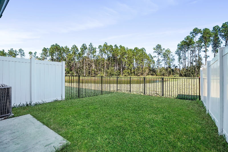 Building Photo - 727 Servia Dr