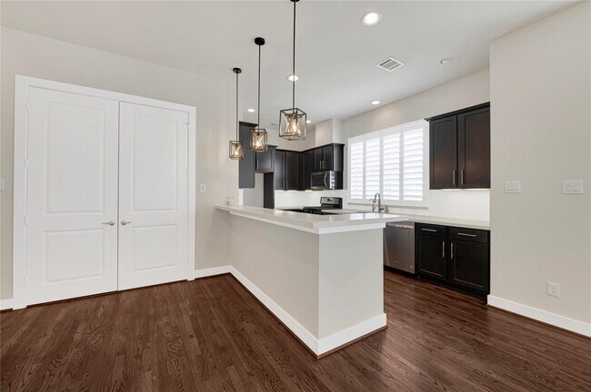 Building Photo - 1210 Cedarpost Tree Springs Pl