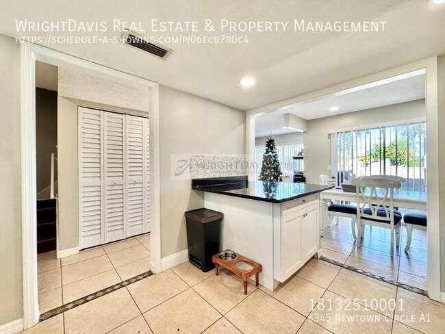 Building Photo - 6345 Newtown Cir