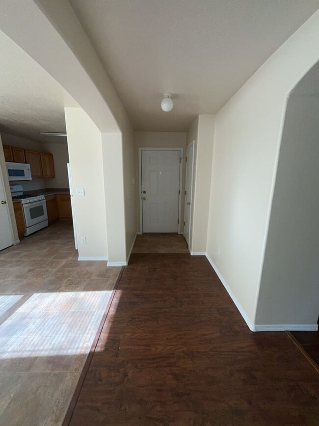 Building Photo - Three Bedroom, two Bath single-story home.