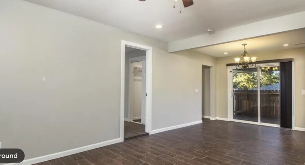 Building Photo - 502 E Woodland Dr