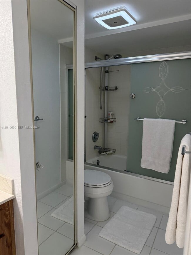 Building Photo - 9101 SW 19th Pl
