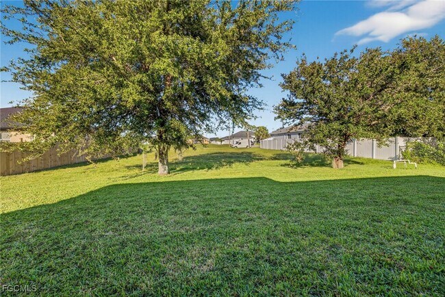 Building Photo - 408 NW 17th Ave