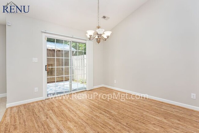 Building Photo - AVAILABLE NOW!! MOVE-IN SPECIAL!: 50% OFF ...