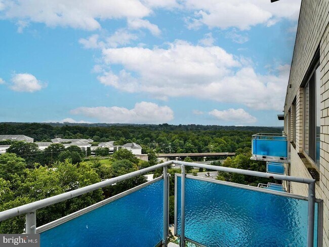 Building Photo - 10201 Grosvenor Pl