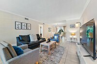 Building Photo - 3036 Park Ave