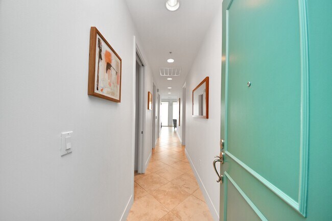 Building Photo - 10327 Termini-San Luis Pass Rd