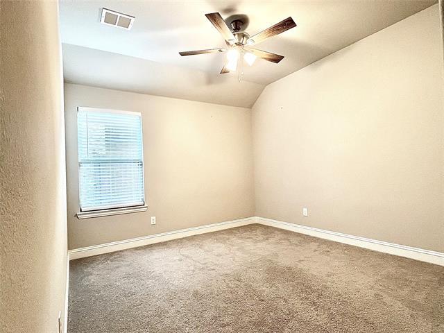 Building Photo - 6004 Horsetail Dr