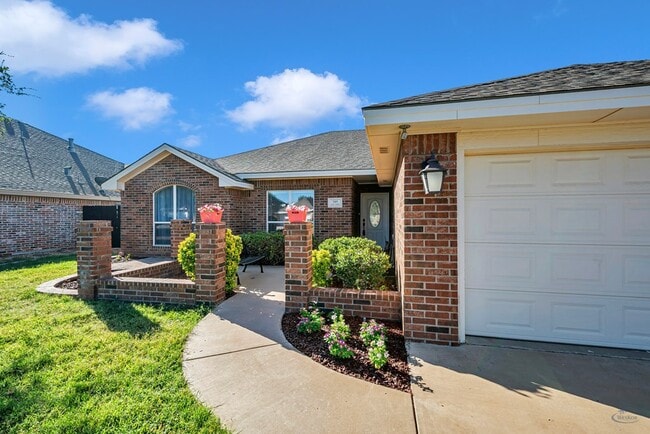 Building Photo - 5409 San Saba Ct