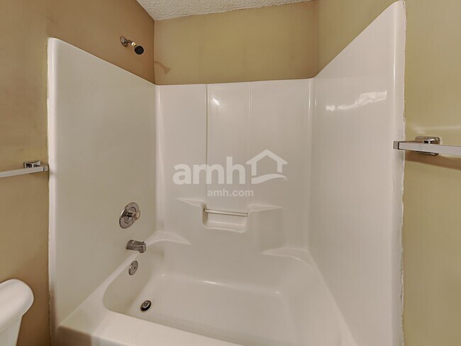 Building Photo - 13319 Harvest Point Dr