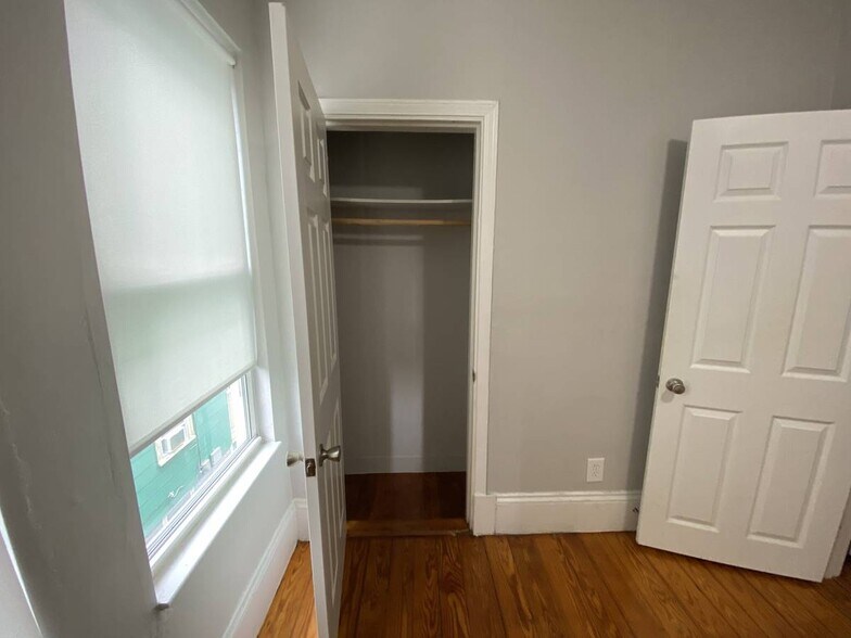 Building Photo - 101 Sydney St