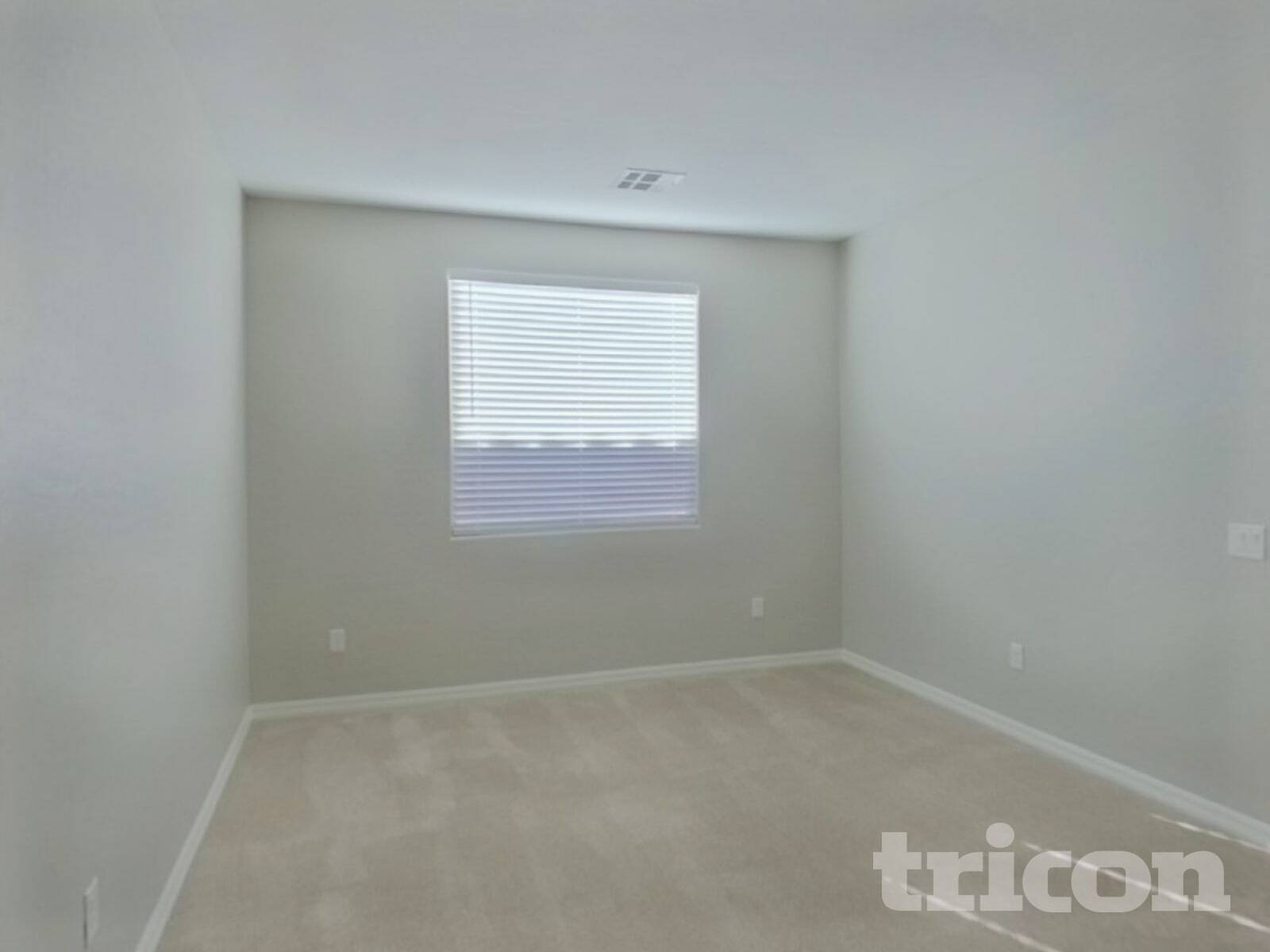 Building Photo - 10250 Copalito Dr