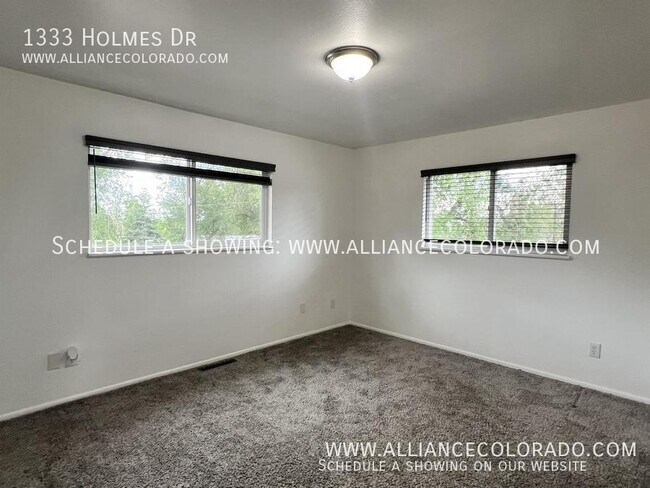 Building Photo - 1333 Holmes Dr