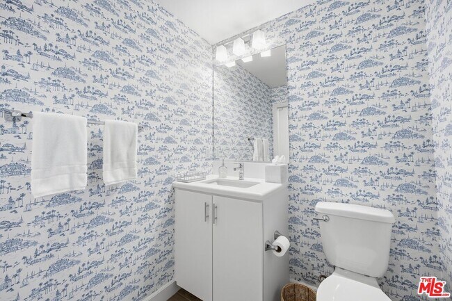 Building Photo - 12510 W Fielding Circle