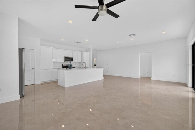 Building Photo - 6336 Chorus Dr
