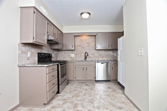 Building Photo - 1864 Winstead