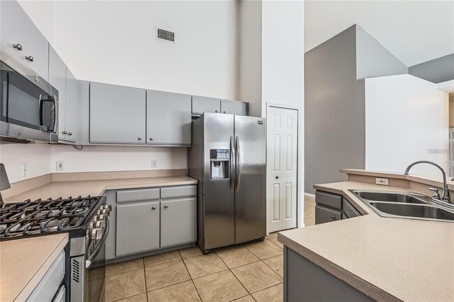 Building Photo - 520 Hollinghead Loop