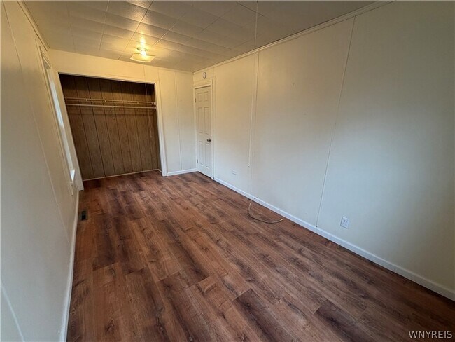 Building Photo - 22 Works Pl