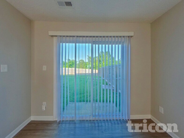 Building Photo - 6207 Linda Vista Ln