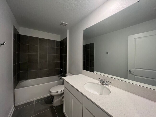 Building Photo - BEAUTIFUL NEW CONSTRUCTION 3 BEDROOM 2.5 B...