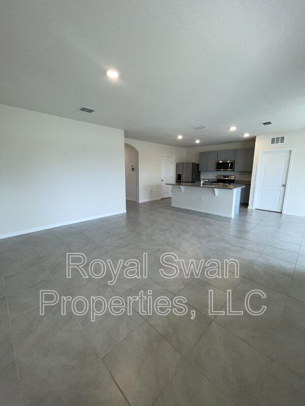 Building Photo - 5619 Siltstone St