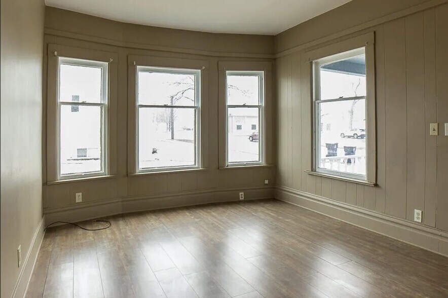 Community Room - 232 E 13th St