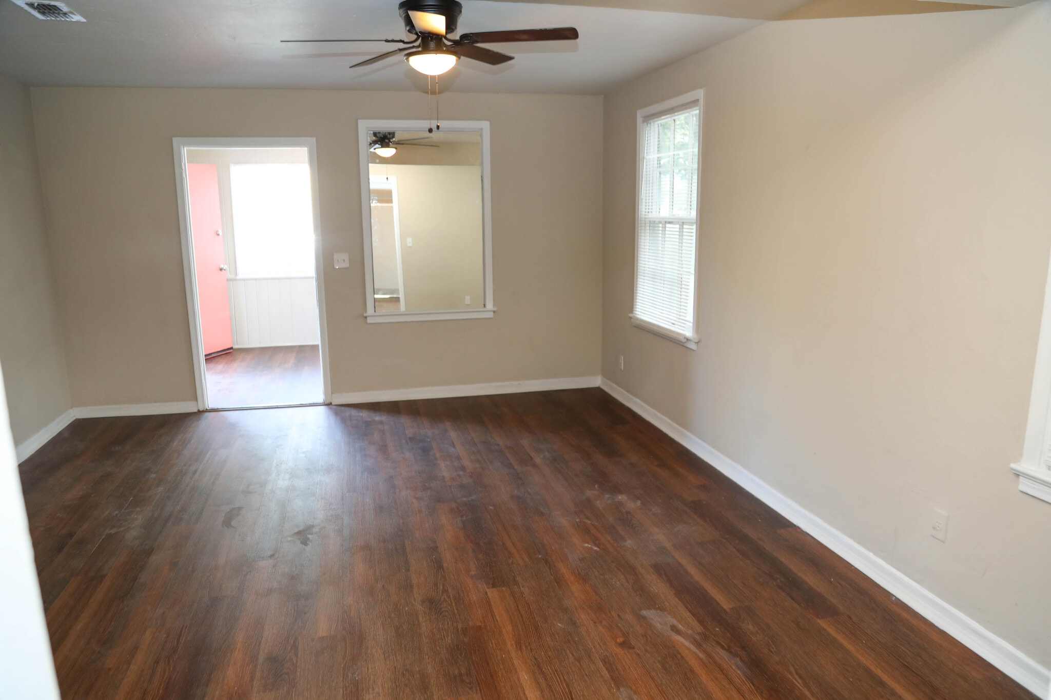 Building Photo - 1831 Bennett St