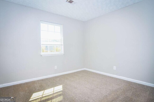 Building Photo - 130 Crystal Brook