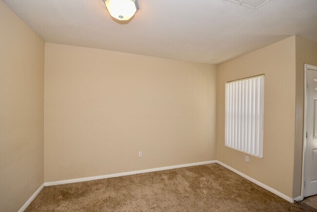 Building Photo - Cozy 1 Bedroom Condo 2nd Floor At Coronado...