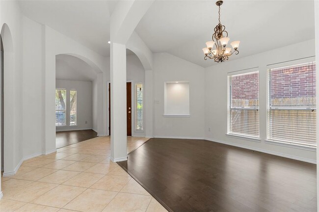 Building Photo - 11047 Pierce Valley Dr