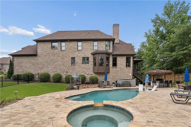 Building Photo - 2660 Springbluff Ct NE