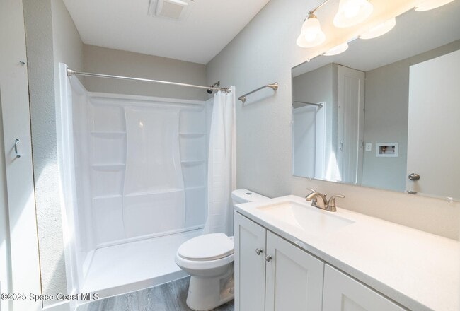 Building Photo - 1131 Linda Ave