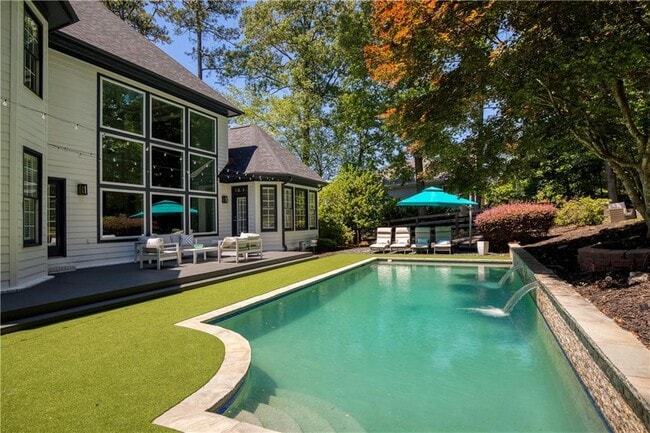 Building Photo - 265 Oakhurst Leaf Dr
