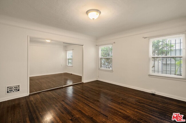 Building Photo - 1201 S Crescent Heights Blvd