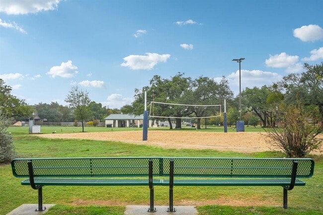 Building Photo - 16800 Bailey Jean Dr