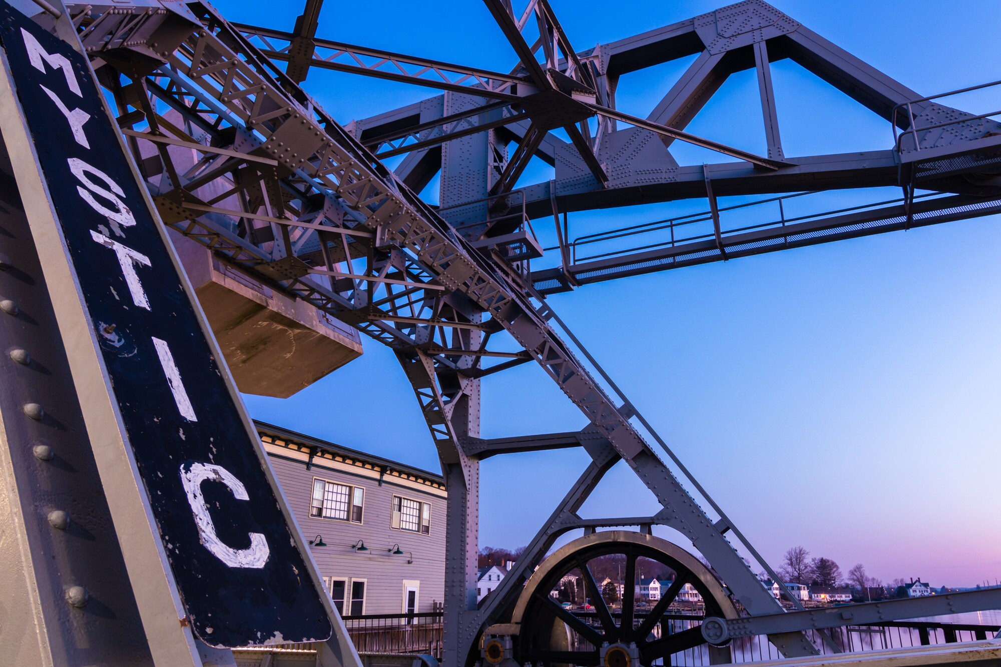 Building Photo - 36 Pequotsepos Rd