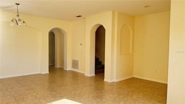 Building Photo - 2713 Kinsey Dr