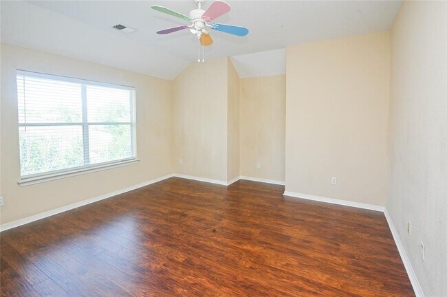 Building Photo - 8707 Westbrook Forest Dr